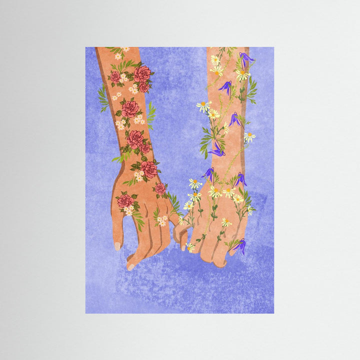 Holding hands by Raissa Oltmanns