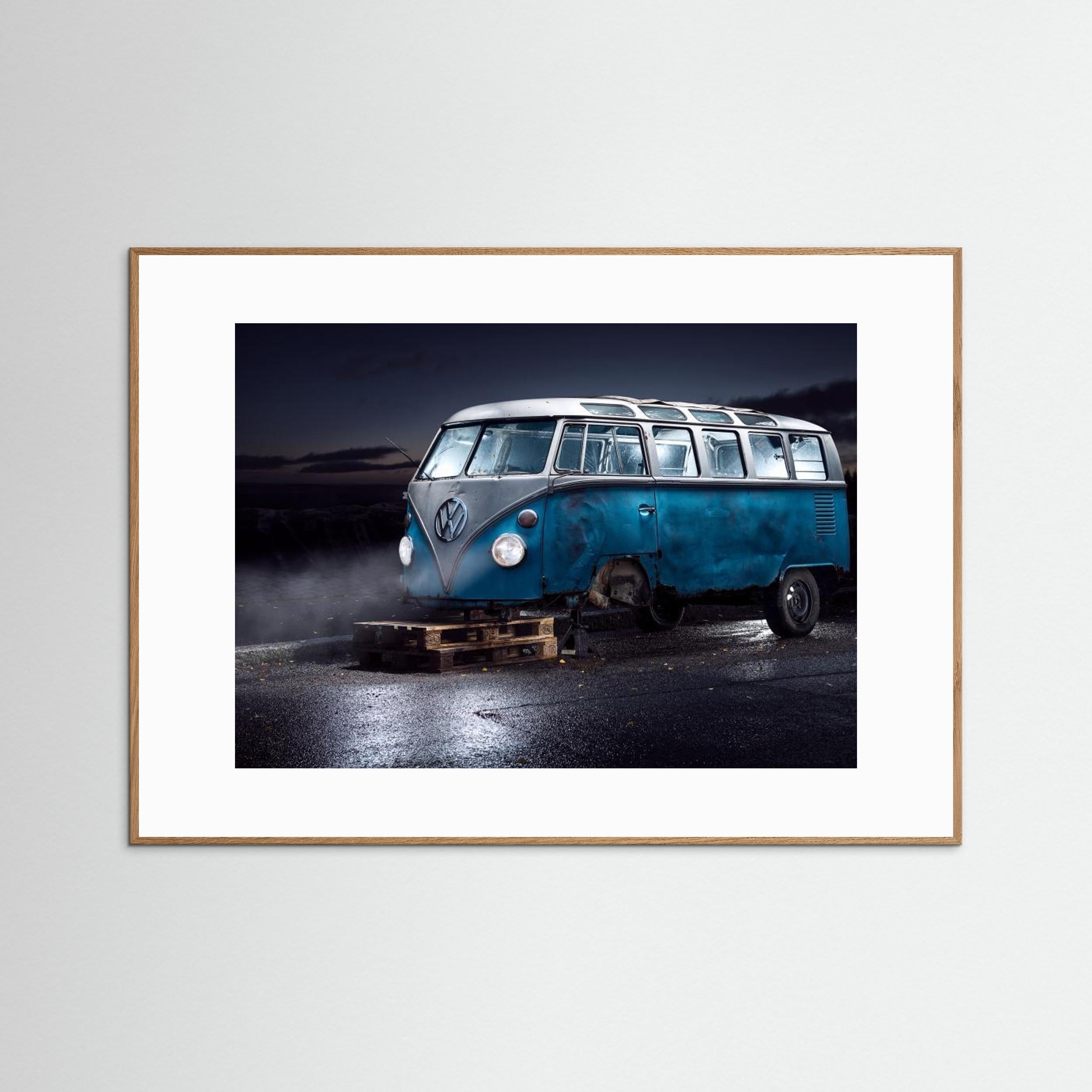 VW Kleinbus by Petri Damstén