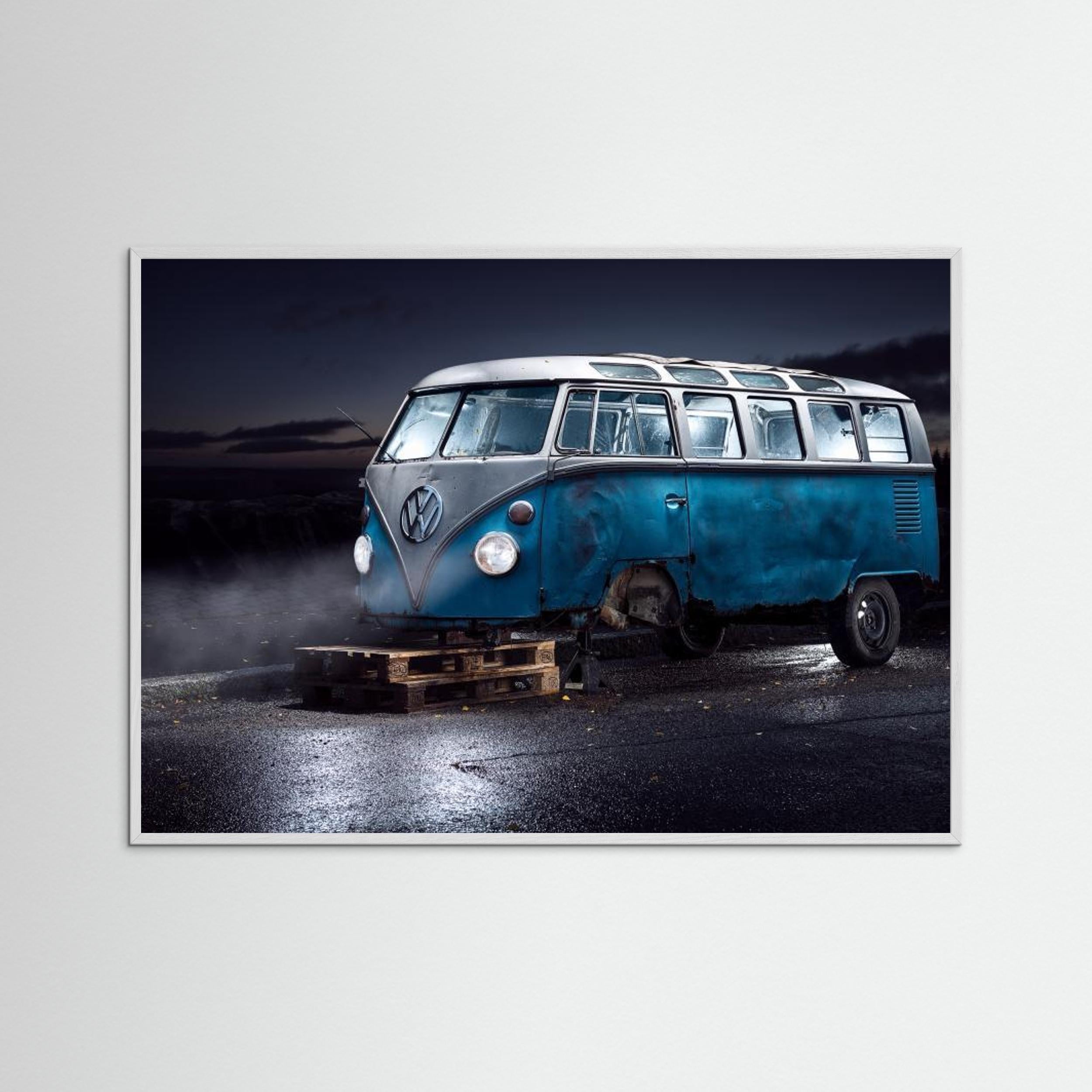 VW Kleinbus by Petri Damstén